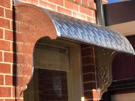 apm_awning_bracket_close