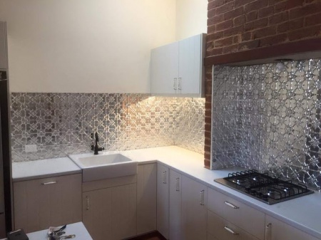 apm_fleur_splashback_alcove