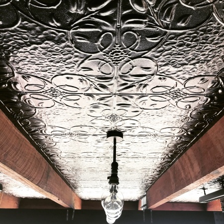 apm_grapevine_ceiling_black