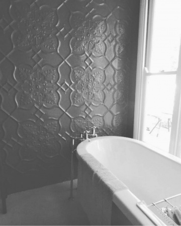 newington_feature_wall_painted_black
